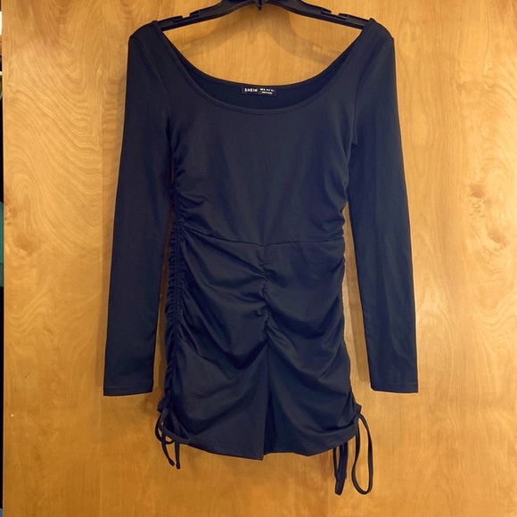 BLACK ROMPER W/LONG SLEEVES~SMALL - Picture 3 of 4